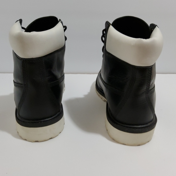 Boots - Picture 2 of 4